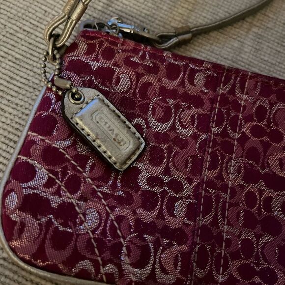 Coach Pink Clutch with Signature Design - Picture 1 of 3